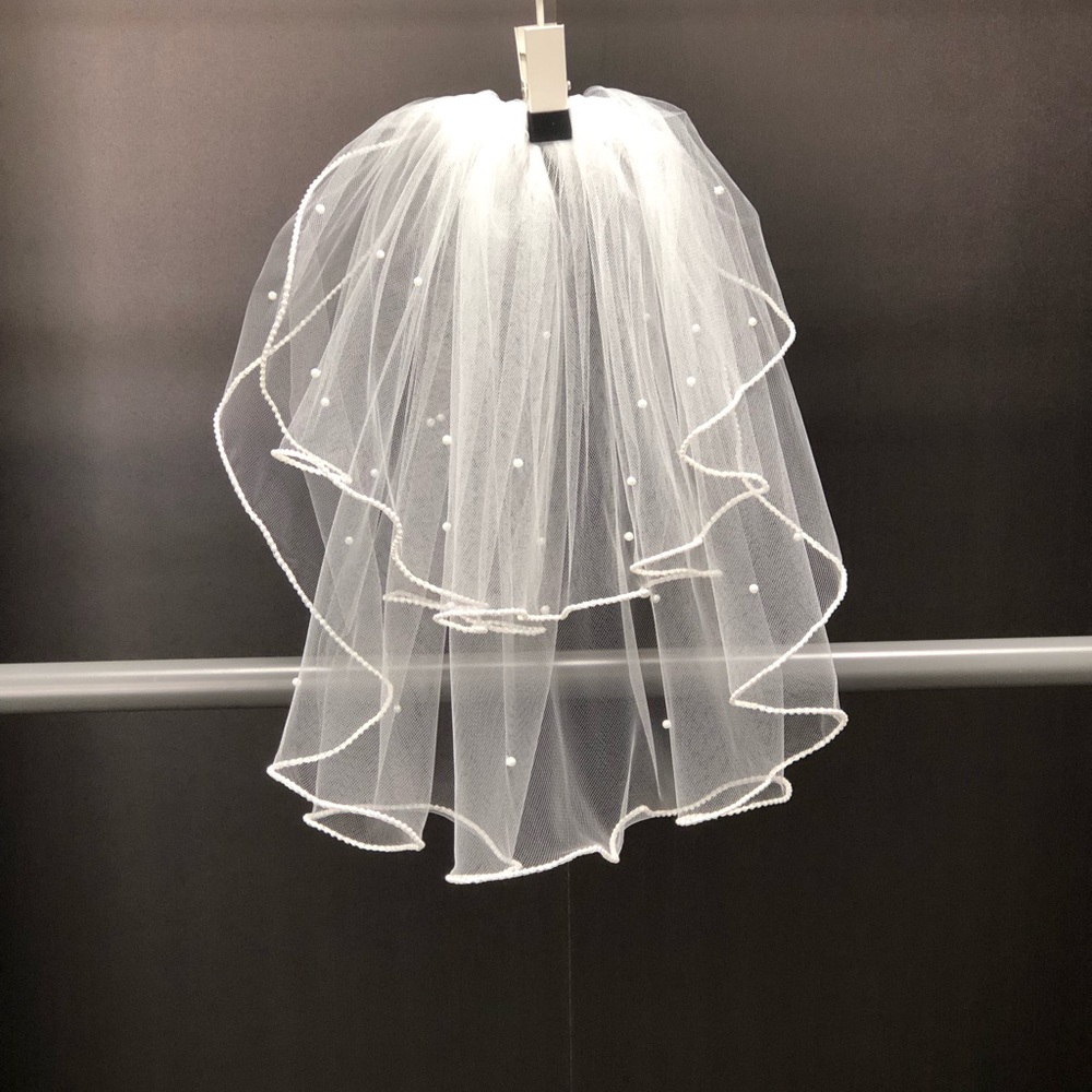 2 tier Veil